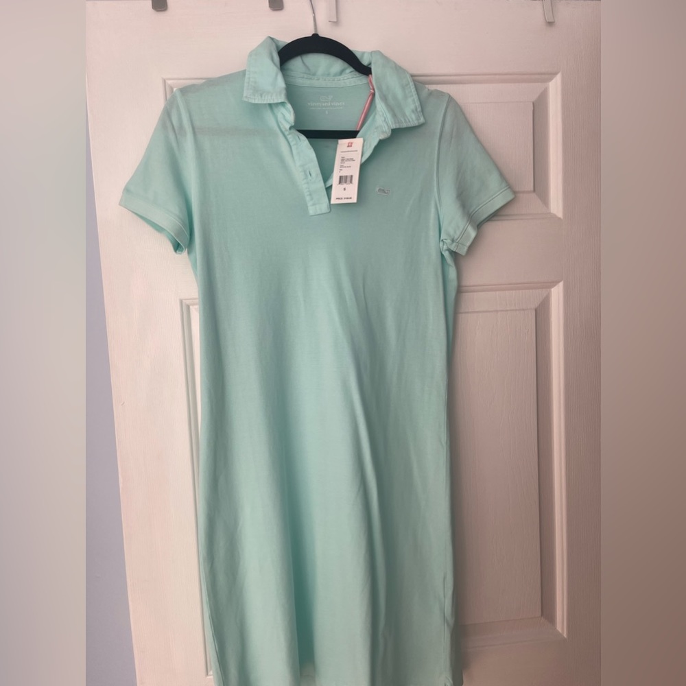 Vineyard Vines collard dress